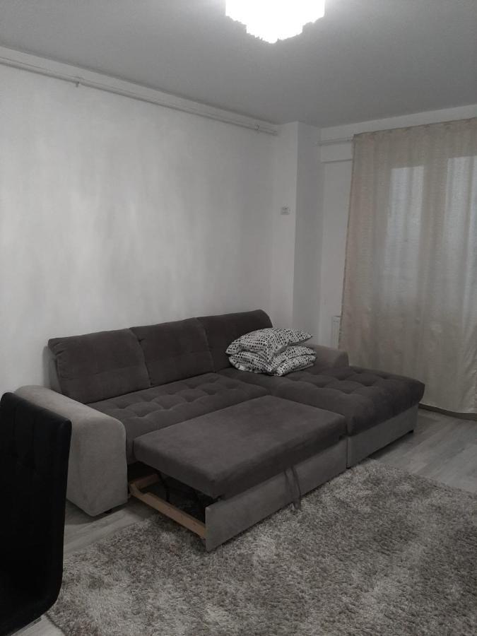 Luxury Daniel Apartament Residence Militari Roşu Exteriér fotografie