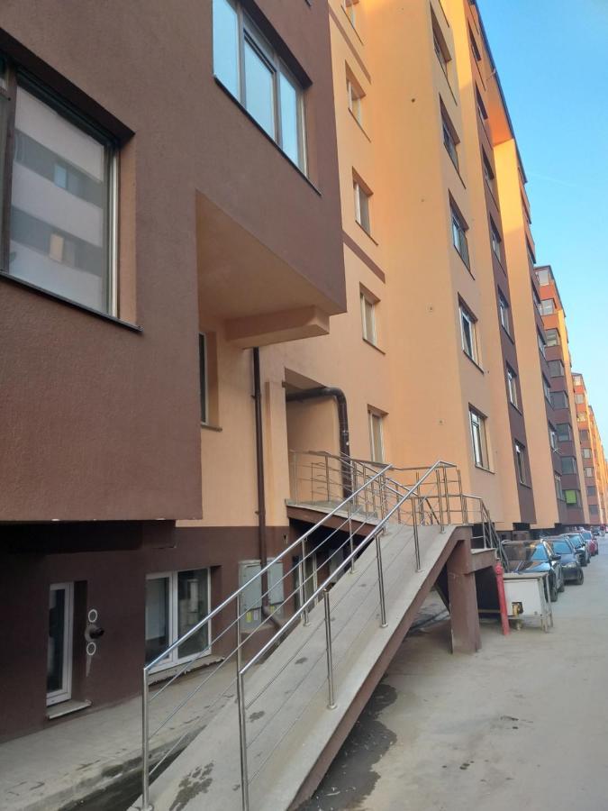 Luxury Daniel Apartament Residence Militari Roşu Exteriér fotografie
