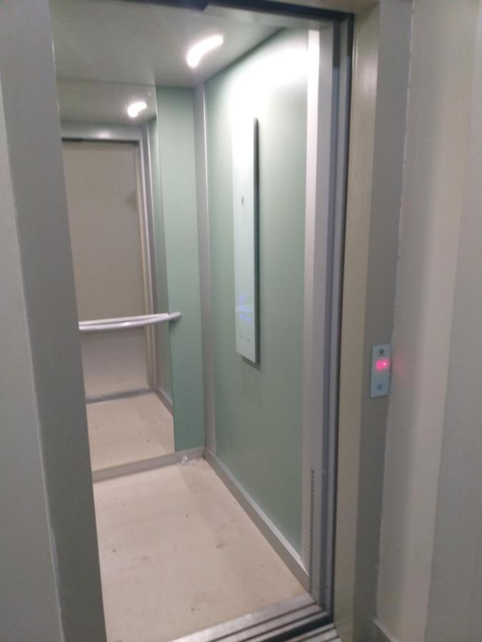 Luxury Daniel Apartament Residence Militari Roşu Exteriér fotografie