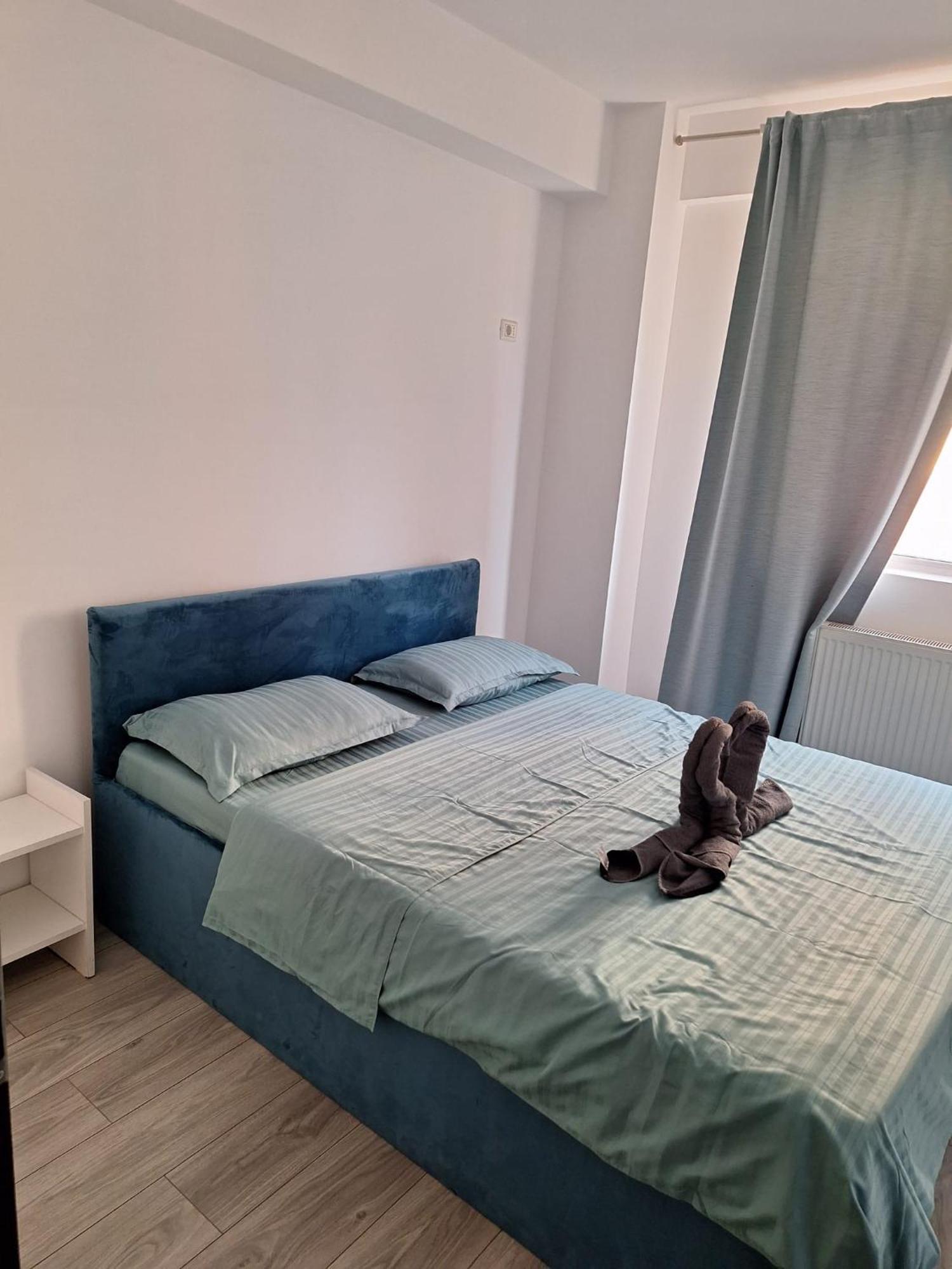 Luxury Daniel Apartament Residence Militari Roşu Exteriér fotografie